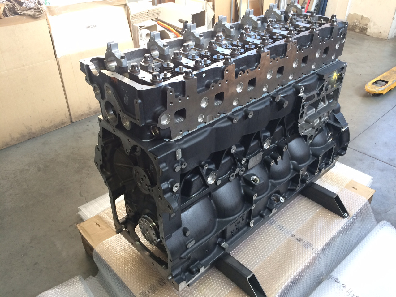 MOTORE MAN D2676 LOH31 - 480CV - EURO 6 - MOTORE AUTOBUS VERTICALE - Moteur pour Bus: photos 2 MOTORE MAN D2676 LOH31 - 480CV - EURO 6 - MOTORE AUTOBUS VERTICALE - Moteur pour Bus: photos 2