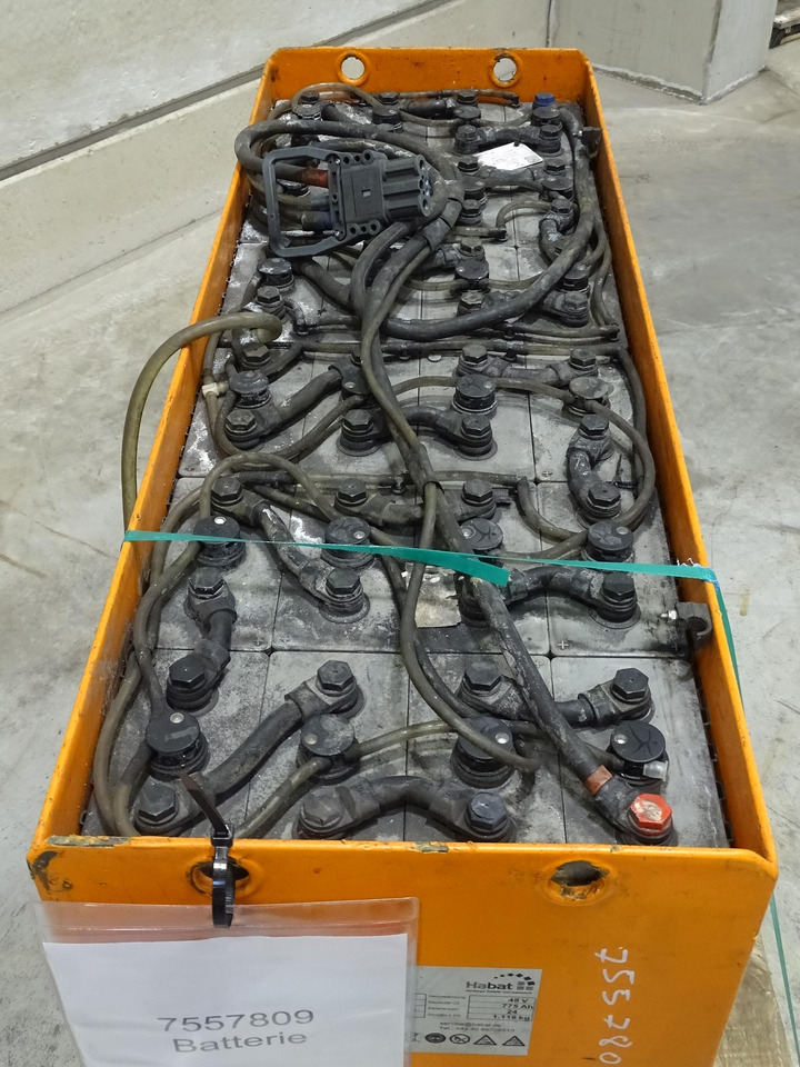 Habat 48V775AH - Accumulateur pour Matériel de manutention: photos 3 Habat 48V775AH - Accumulateur pour Matériel de manutention: photos 3