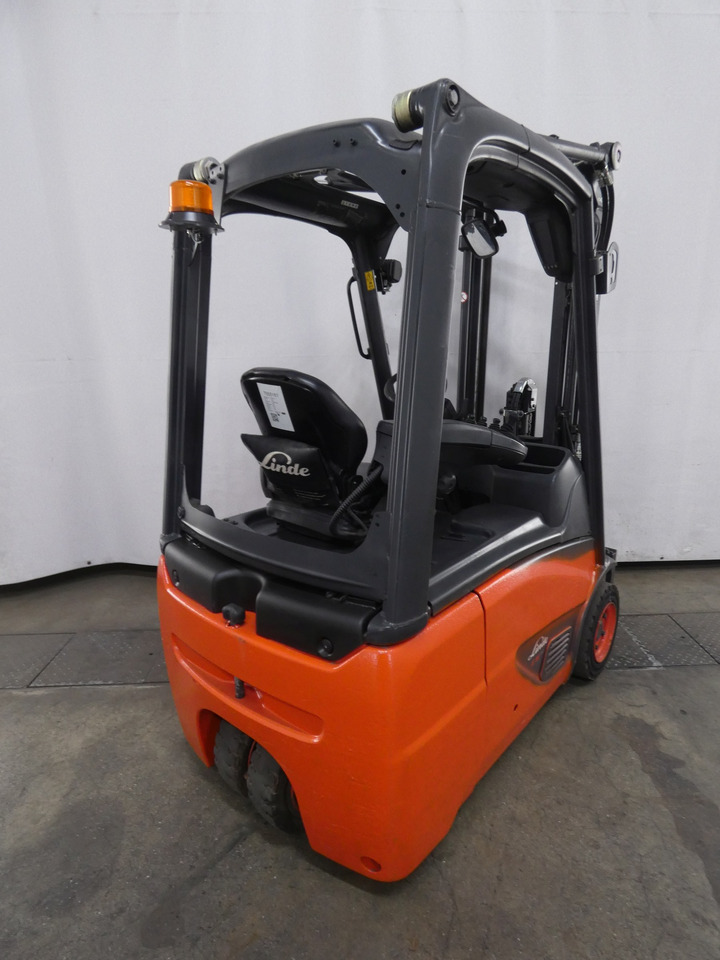 Linde E16C - Chariot élévateur électrique: photos 2 Linde E16C - Chariot élévateur électrique: photos 2