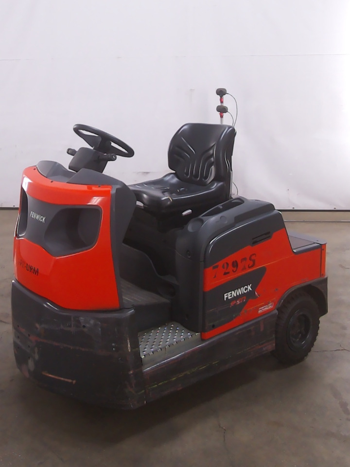 Linde P60 - Chariot tracteur: photos 1 Linde P60 - Chariot tracteur: photos 1