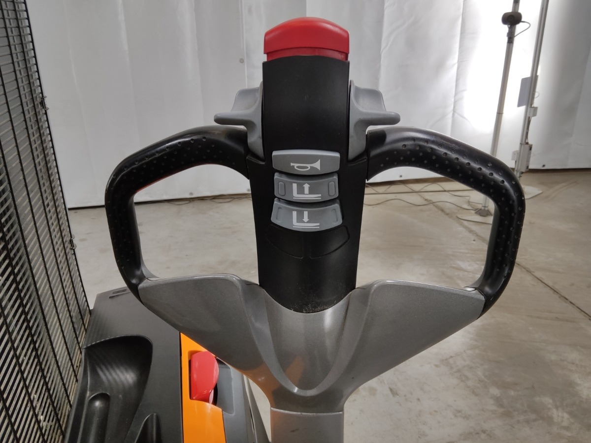 Still EXV10 - Gerbeur: photos 3 Still EXV10 - Gerbeur: photos 3