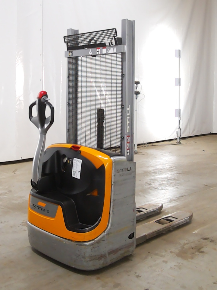 Still EXV10 - Gerbeur: photos 2 Still EXV10 - Gerbeur: photos 2