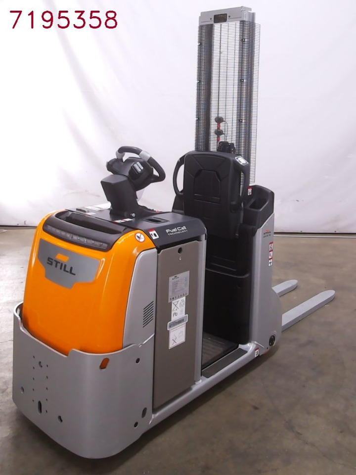 Still LTX-FF10 - Chariot tracteur: photos 2 Still LTX-FF10 - Chariot tracteur: photos 2