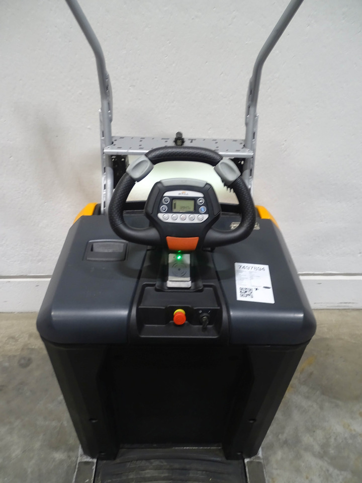 Still LTX50 - Chariot tracteur: photos 3 Still LTX50 - Chariot tracteur: photos 3