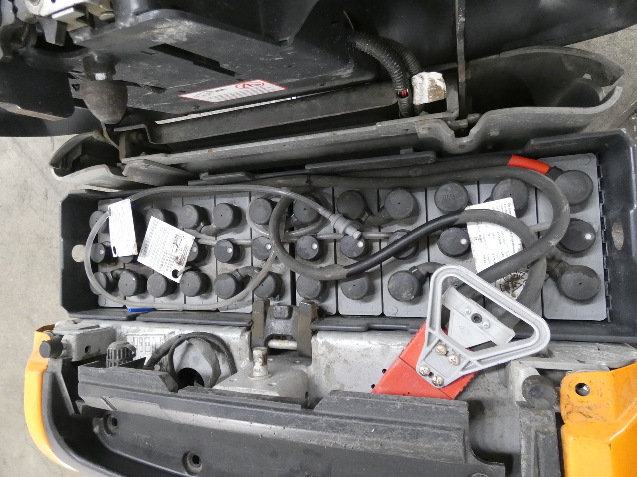 Still OPX25PLUS/520MM/2380 - Préparateur de commandes: photos 4 Still OPX25PLUS/520MM/2380 - Préparateur de commandes: photos 4