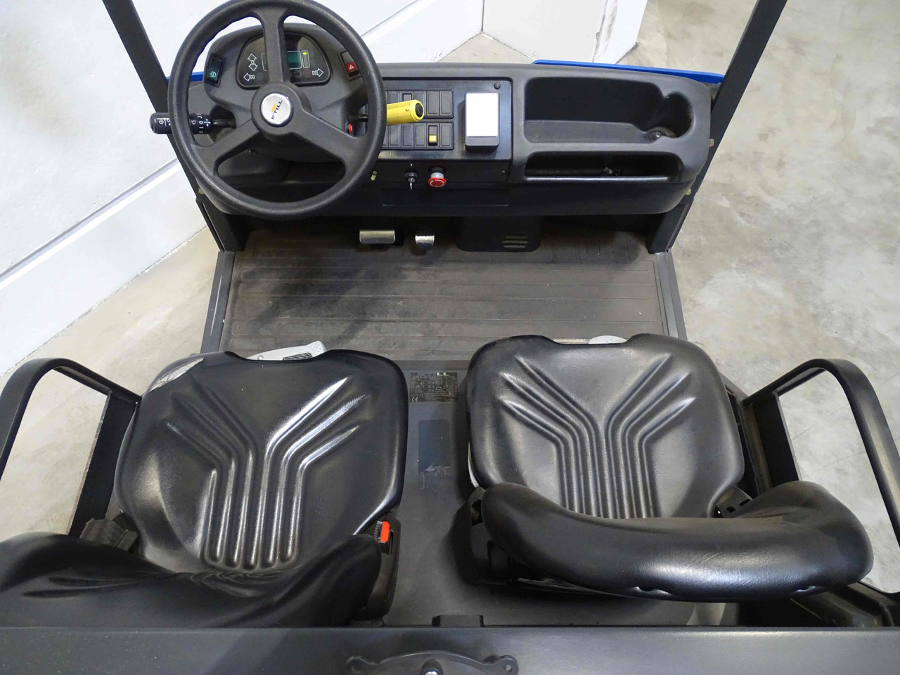 Still R07-25 - Chariot tracteur: photos 3 Still R07-25 - Chariot tracteur: photos 3