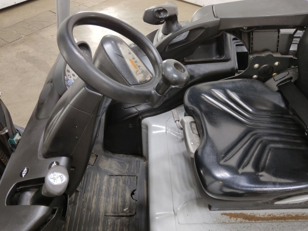 Still RX60-30 - Chariot élévateur électrique: photos 3 Still RX60-30 - Chariot élévateur électrique: photos 3