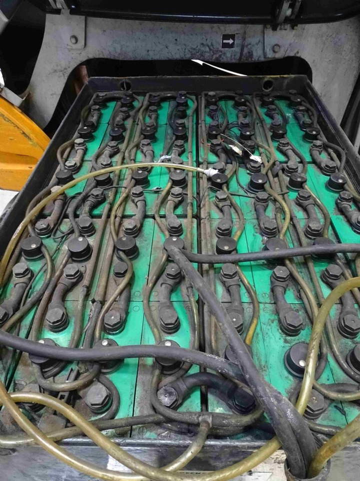 Still RX60-30 - Chariot élévateur électrique: photos 4 Still RX60-30 - Chariot élévateur électrique: photos 4