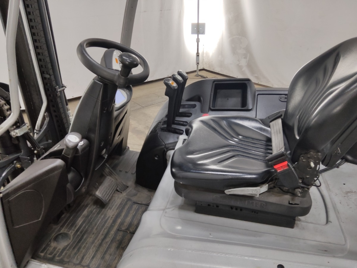 Still RX60-30 - Chariot élévateur électrique: photos 3 Still RX60-30 - Chariot élévateur électrique: photos 3