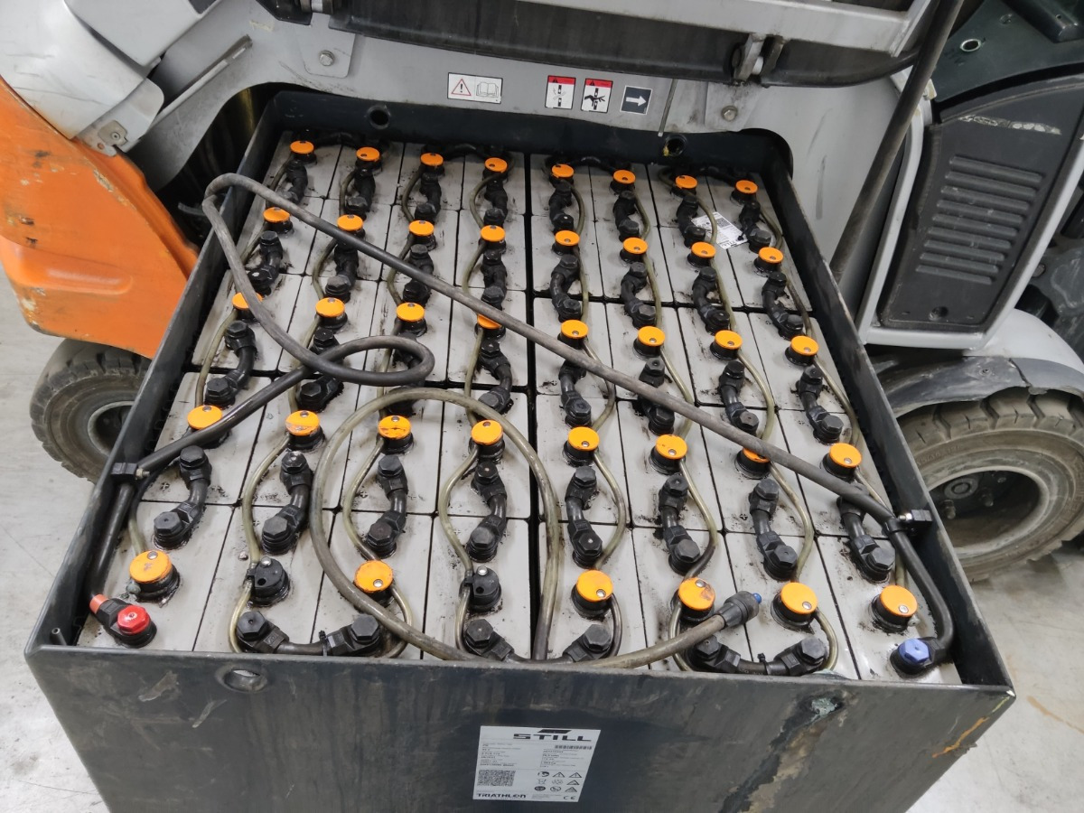 Still RX60-30L/600 - Chariot élévateur électrique: photos 4 Still RX60-30L/600 - Chariot élévateur électrique: photos 4