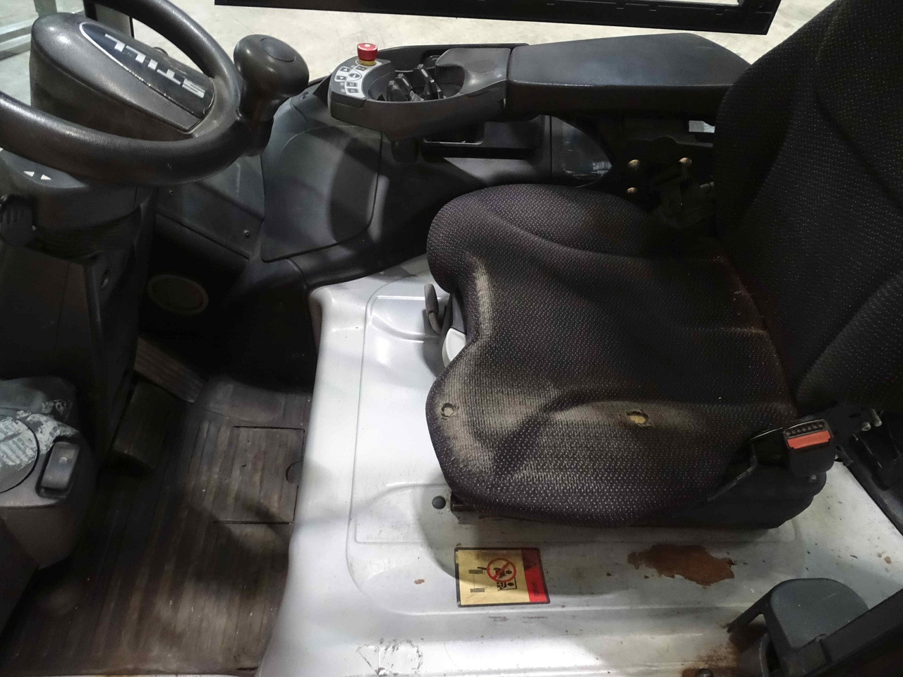 Still RX60-35 - Chariot élévateur électrique: photos 3 Still RX60-35 - Chariot élévateur électrique: photos 3