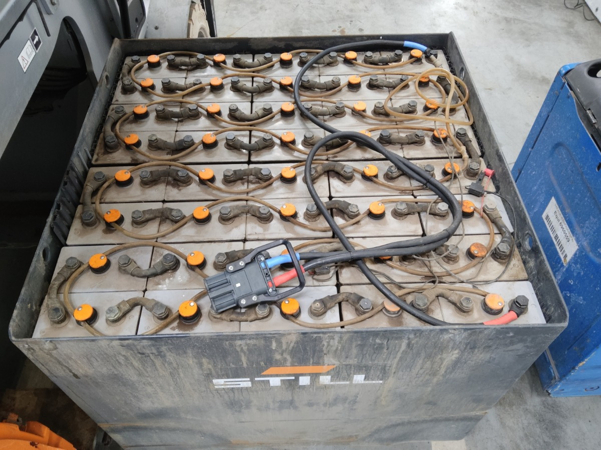 Still RX60-45 - Chariot élévateur électrique: photos 4 Still RX60-45 - Chariot élévateur électrique: photos 4