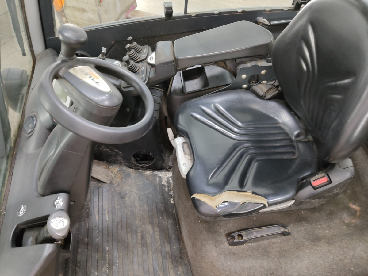 Still RX70-25 - Chariot élévateur diesel: photos 3 Still RX70-25 - Chariot élévateur diesel: photos 3