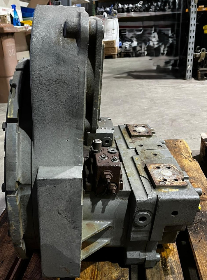 LIEBHERR Axial Piston Pump DPVP O 108 - Pompe hydraulique: photos 4 LIEBHERR Axial Piston Pump DPVP O 108 - Pompe hydraulique: photos 4