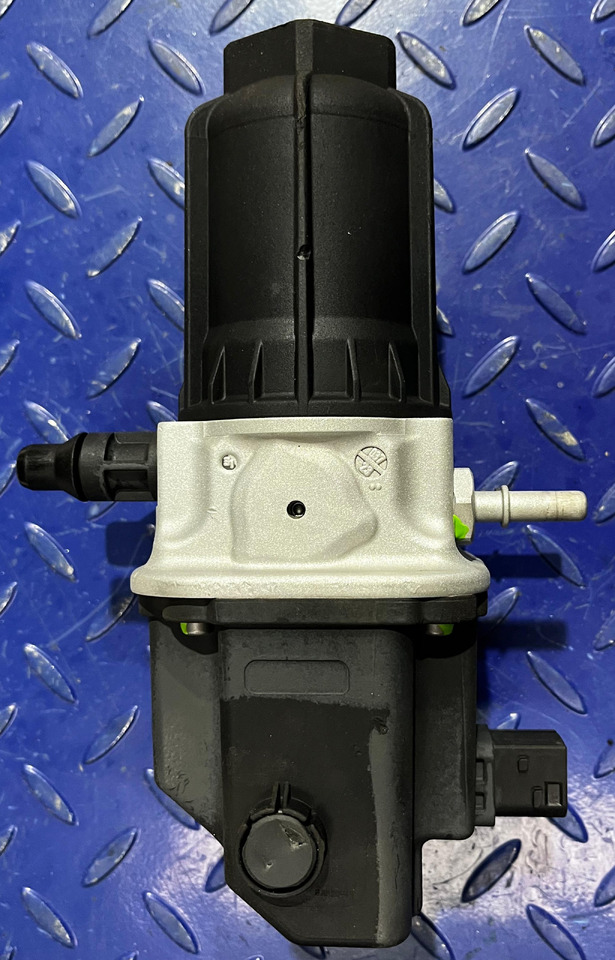 MERCEDES-BENZ AdBlue Pump Reconditioned Mercedes Actros MP5 - AdBlue réservoir: photos 2 MERCEDES-BENZ AdBlue Pump Reconditioned Mercedes Actros MP5 - AdBlue réservoir: photos 2