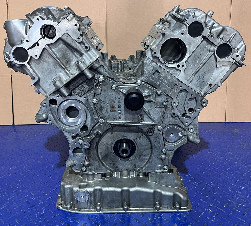 MERCEDES-BENZ Motor Reconditionat OM642.899 - Moteur pour Camion: photos 1 MERCEDES-BENZ Motor Reconditionat OM642.899 - Moteur pour Camion: photos 1