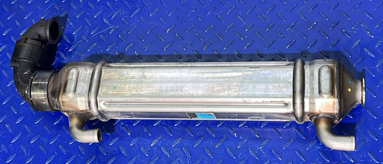 Mercedes Benz /DETROIT EGR OM926 A9261420679 (A9261420379) - Refroidisseur EGR: photos 1 Mercedes Benz /DETROIT EGR OM926 A9261420679 (A9261420379) - Refroidisseur EGR: photos 1