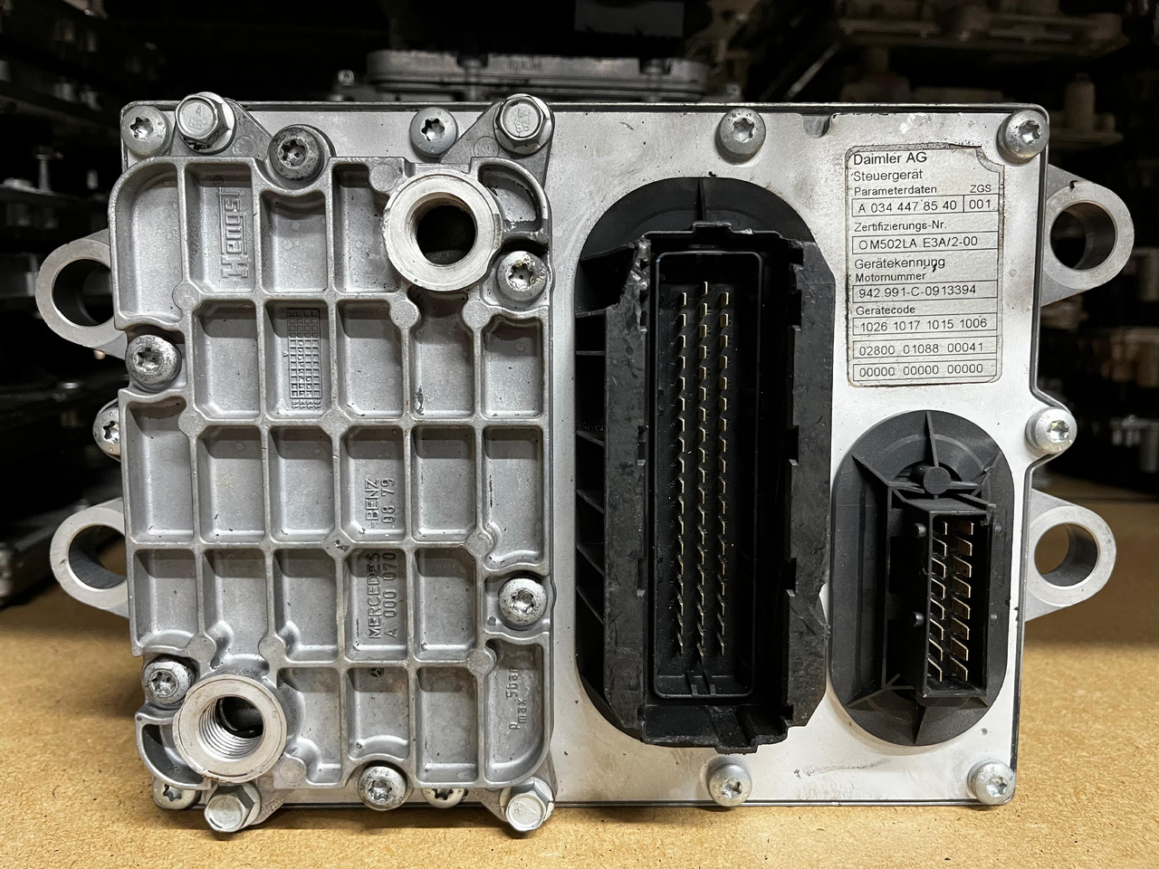 Mercedes ECU PLD OM502 - Bloc de gestion: photos 1 Mercedes ECU PLD OM502 - Bloc de gestion: photos 1