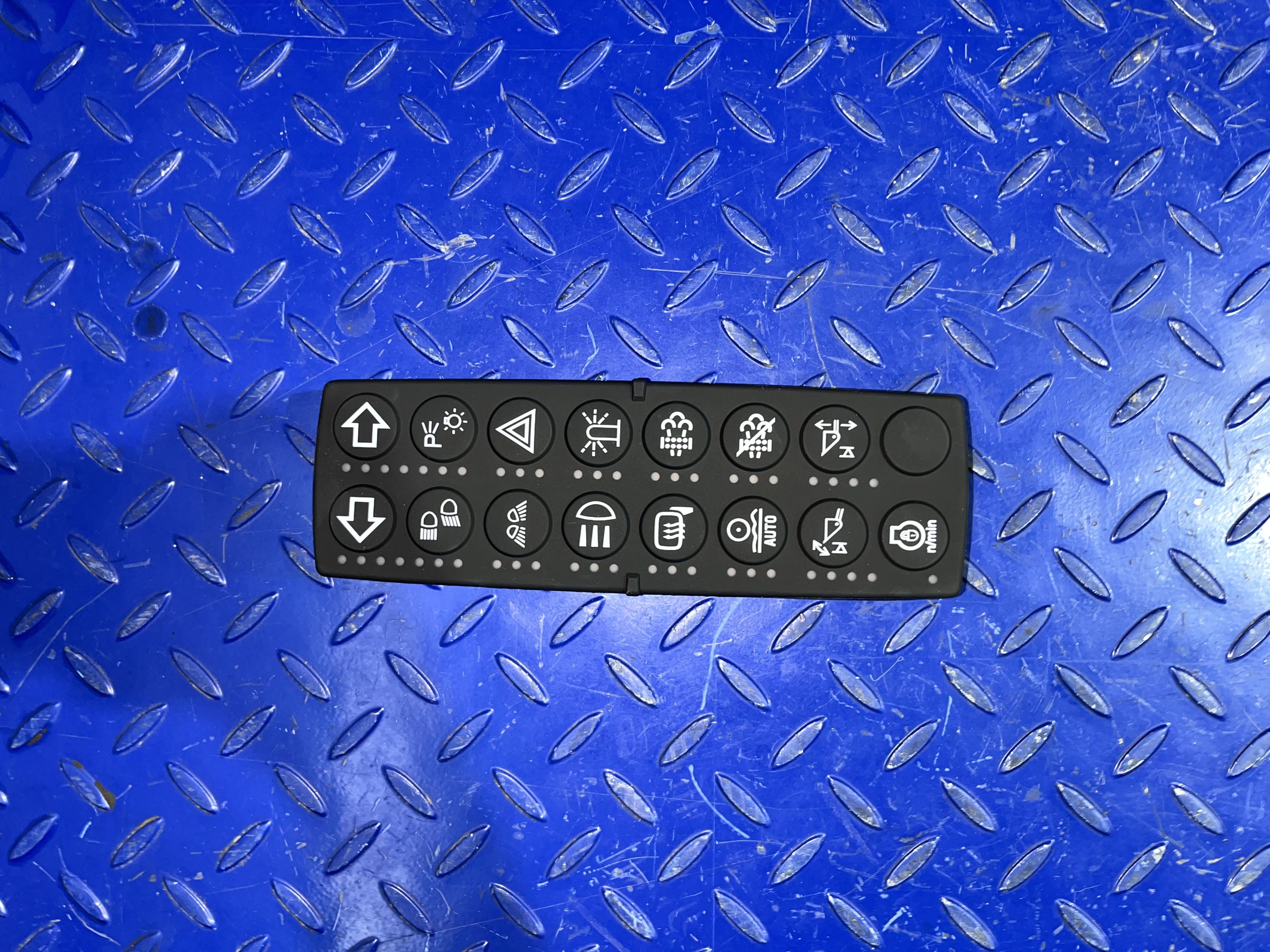 CATERPILLAR Module Switch - Pièces de rechange pour Chargeuse sur pneus: photos 1 CATERPILLAR Module Switch - Pièces de rechange pour Chargeuse sur pneus: photos 1