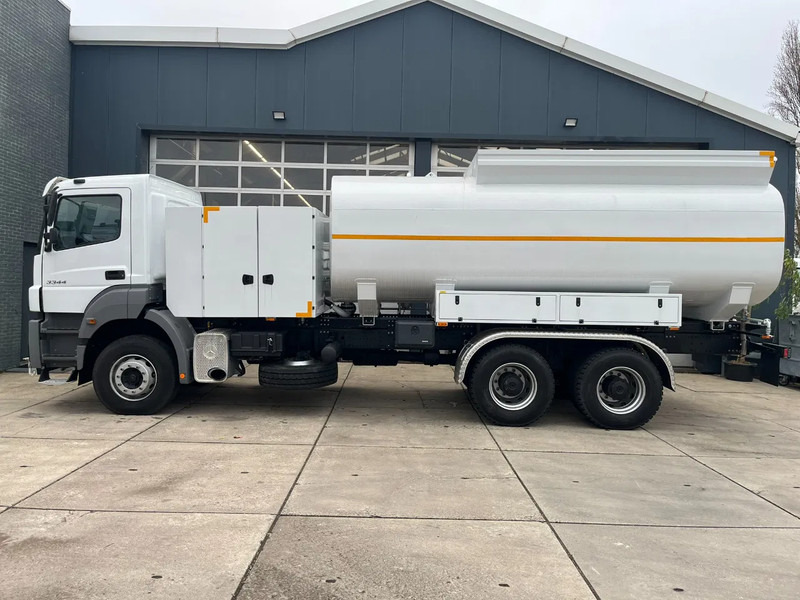 Mercedes-Benz Axor 3344 6x4 Water Tank Truck - Camion citerne: photos 2 Mercedes-Benz Axor 3344 6x4 Water Tank Truck - Camion citerne: photos 2