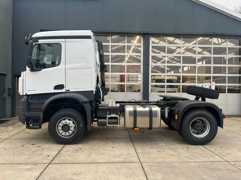 Mercedes-Benz Actros 2045 S 4x2 Tractor Head - Tracteur routier: photos 2 Mercedes-Benz Actros 2045 S 4x2 Tractor Head - Tracteur routier: photos 2