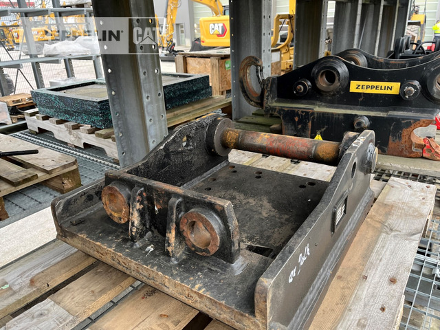 KSW Maschinenbau GmbH Anbauplatte SW10 - Accessoire pour Engins de chantier: photos 1 KSW Maschinenbau GmbH Anbauplatte SW10 - Accessoire pour Engins de chantier: photos 1
