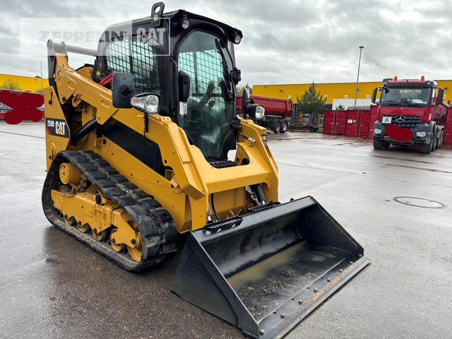 Cat 259D - Mini chargeuse: photos 1 Cat 259D - Mini chargeuse: photos 1