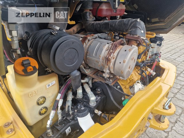 Chargeuse sur pneus Cat 907M: photos 20