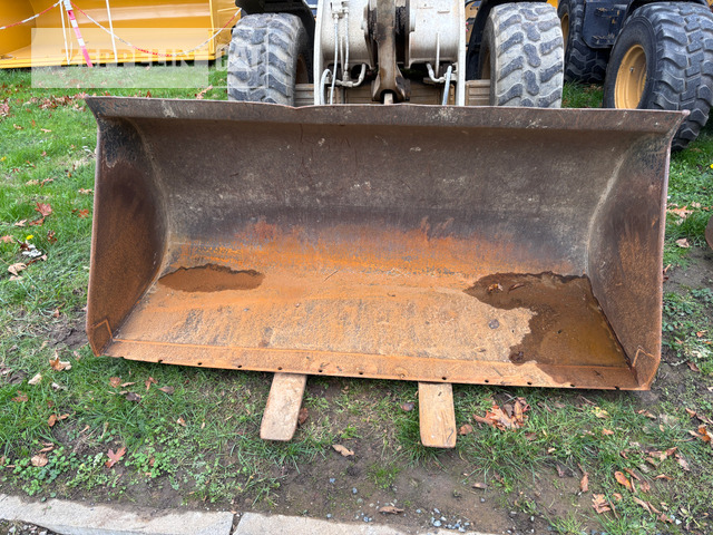 Cat 908H - Chargeuse sur pneus: photos 5 Cat 908H - Chargeuse sur pneus: photos 5