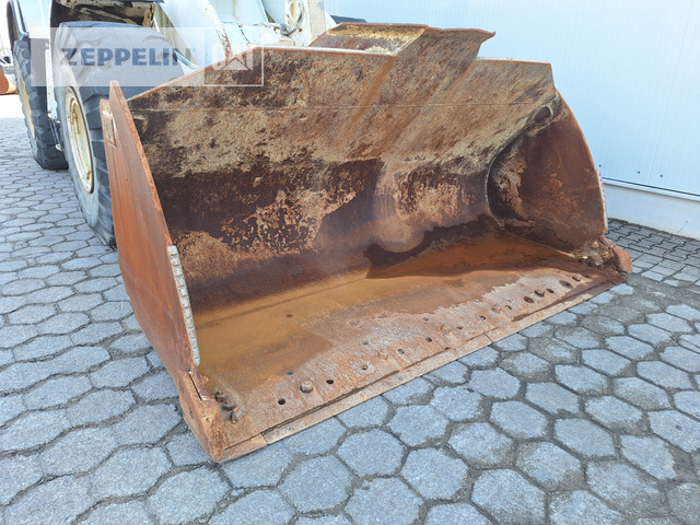 Cat 966M - Chargeuse sur pneus: photos 5 Cat 966M - Chargeuse sur pneus: photos 5