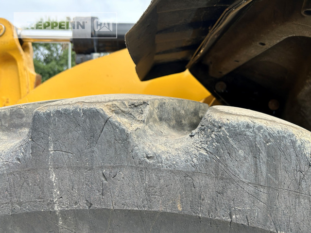 Chargeuse sur pneus Cat 966M: photos 13