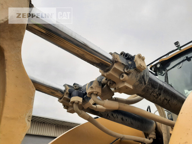 Chargeuse sur pneus Cat 982M: photos 19 Chargeuse sur pneus Cat 982M: photos 19