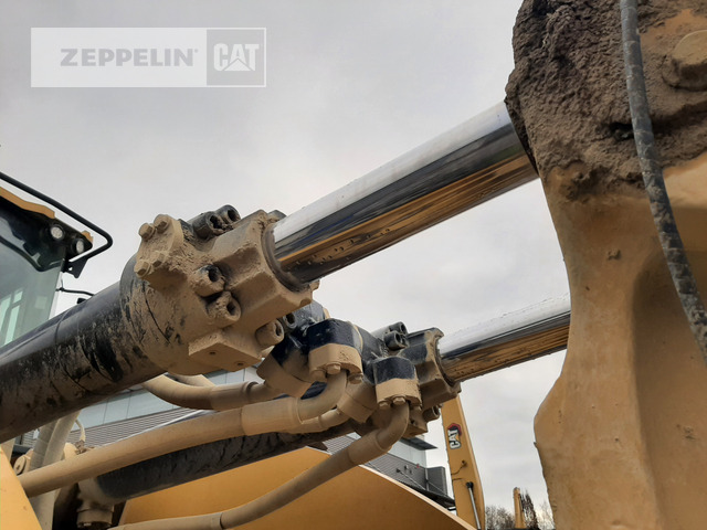 Chargeuse sur pneus Cat 982M: photos 17 Chargeuse sur pneus Cat 982M: photos 17