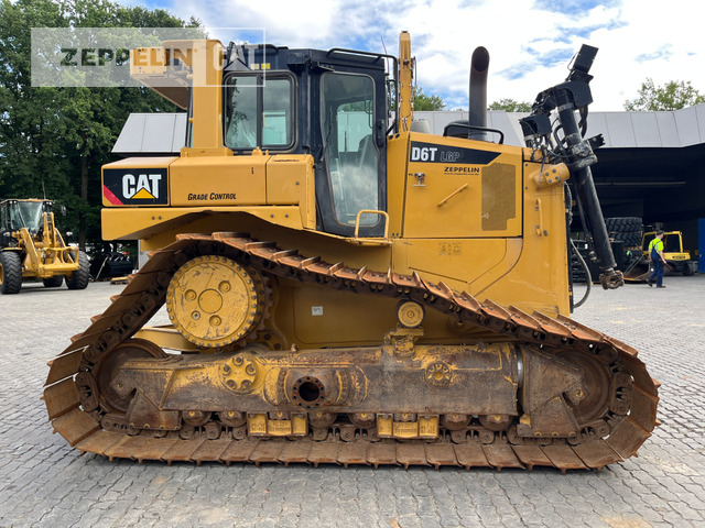 Cat D6TM - Bulldozer: photos 4 Cat D6TM - Bulldozer: photos 4