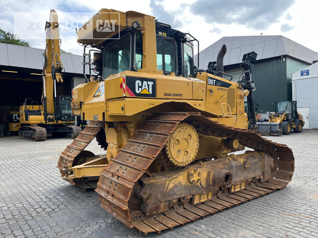 Cat D6TM - Bulldozer: photos 5 Cat D6TM - Bulldozer: photos 5