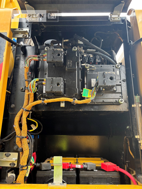 Pelle de manutention Cat MH3022-06C: photos 17