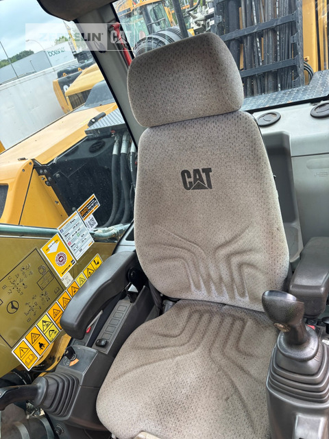 Pelle de manutention Cat MH3022-06C: photos 9