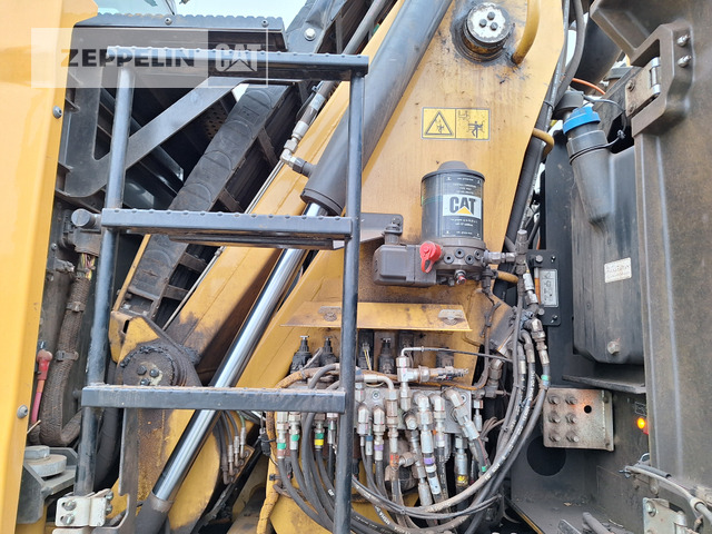 Pelle de manutention Cat MH3026-06C: photos 24
