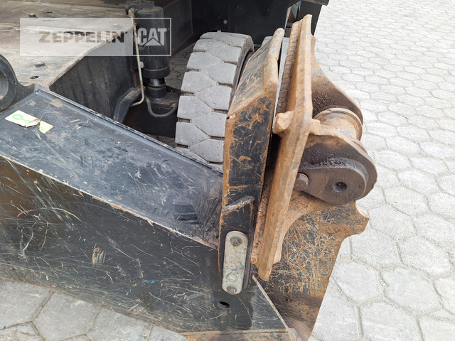 Pelle de manutention Cat MH3026-06C: photos 10