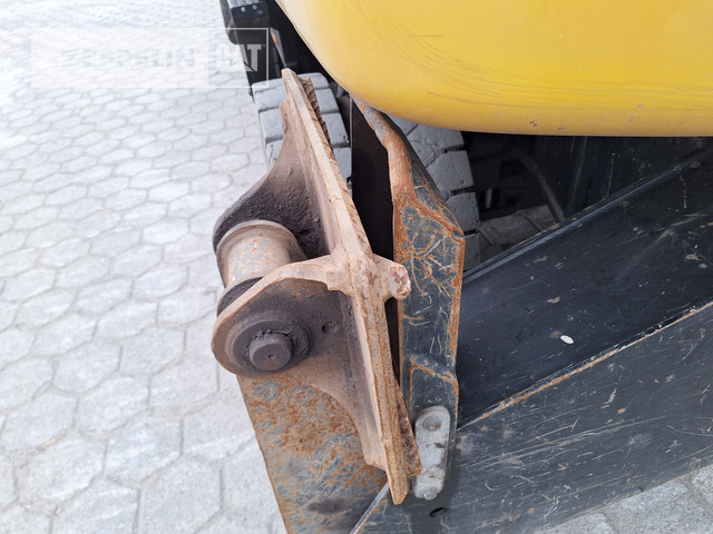 Pelle de manutention Cat MH3026-06C: photos 13