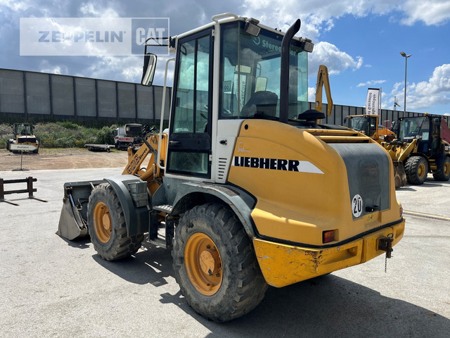 Liebherr L506 - Chargeuse sur pneus: photos 3 Liebherr L506 - Chargeuse sur pneus: photos 3