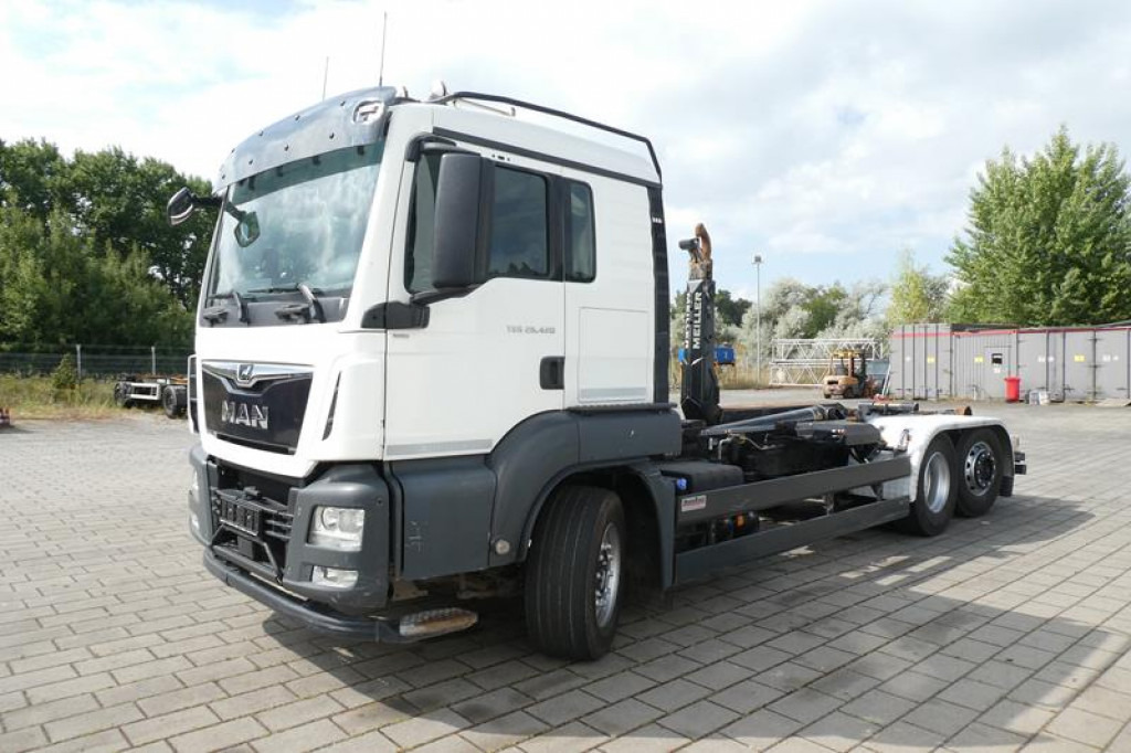 MAN MAN TG-S Abrollkipper 26.420/6x2 - Camion ampliroll: photos 2 MAN MAN TG-S Abrollkipper 26.420/6x2 - Camion ampliroll: photos 2