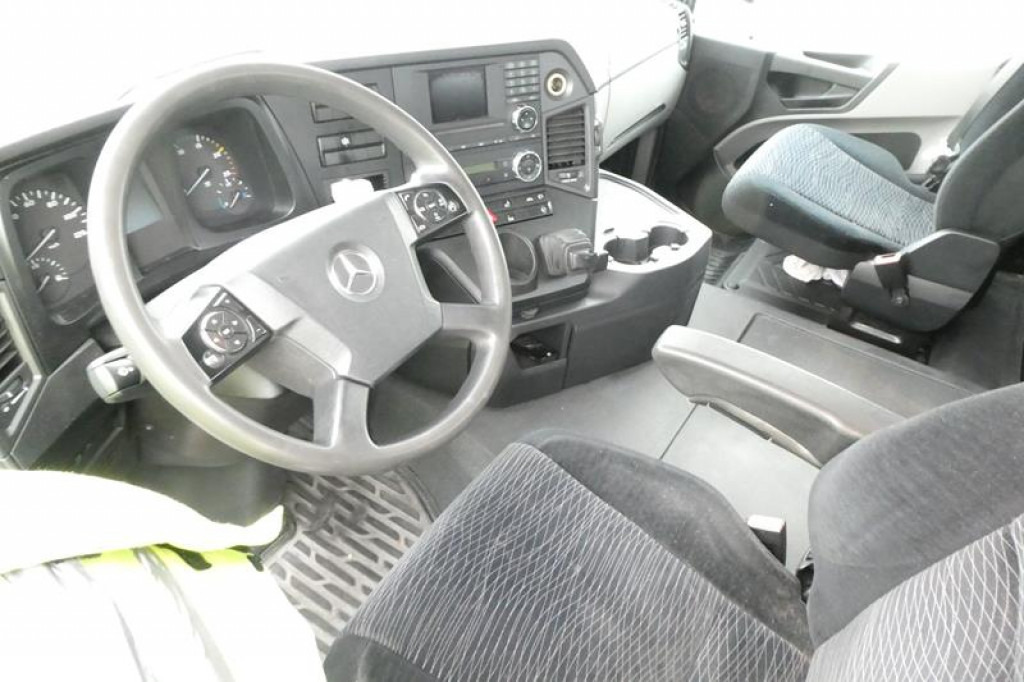 MERCEDES-BENZ Antos 2543 L 6x2 Pritsche Heckkran - Camion plateau, Camion grue: photos 4 MERCEDES-BENZ Antos 2543 L 6x2 Pritsche Heckkran - Camion plateau, Camion grue: photos 4