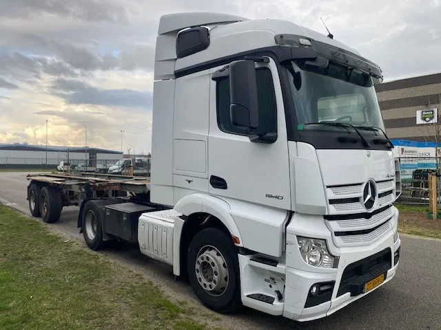 Mercedes-Benz Actros 1840 stream space cabine met spoilers zonneklep, apk gekeurd - Tracteur routier: photos 4 Mercedes-Benz Actros 1840 stream space cabine met spoilers zonneklep, apk gekeurd - Tracteur routier: photos 4
