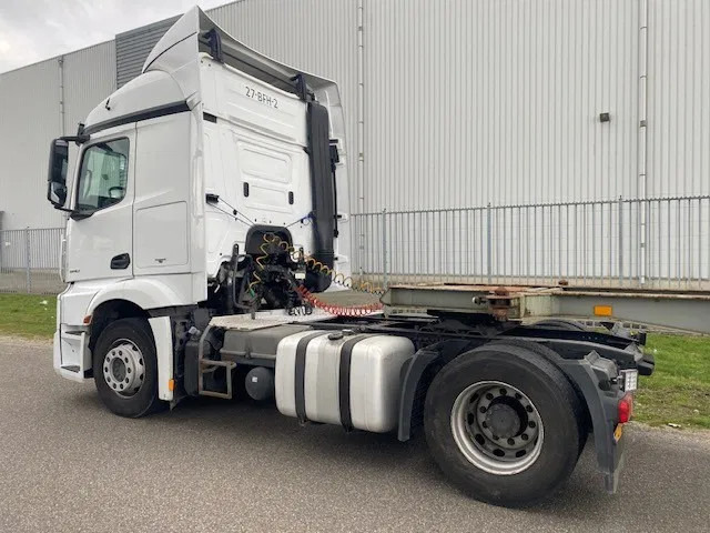 Mercedes-Benz Actros 1840 stream space cabine met spoilers zonneklep, apk gekeurd - Tracteur routier: photos 2 Mercedes-Benz Actros 1840 stream space cabine met spoilers zonneklep, apk gekeurd - Tracteur routier: photos 2