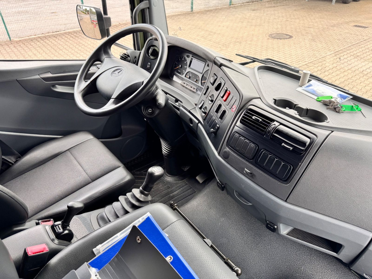 Mercedes-Benz 1018 Atego 4x4 Allrad Camper en leasing occasion Mercedes-Benz 1018 Atego 4x4 Allrad Camper: photos 9 Mercedes-Benz 1018 Atego 4x4 Allrad Camper en leasing occasion Mercedes-Benz 1018 Atego 4x4 Allrad Camper: photos 9