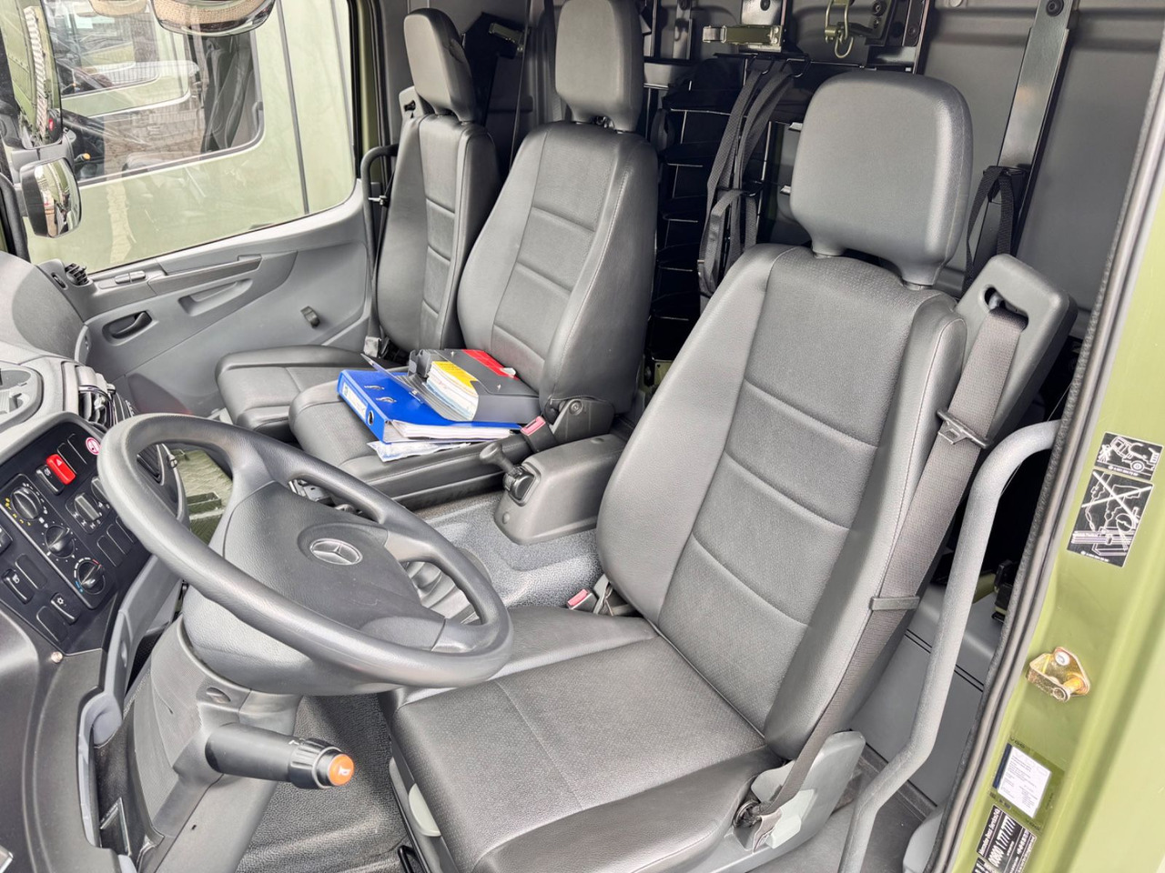 Mercedes-Benz 1018 Atego 4x4 Allrad Camper en leasing occasion Mercedes-Benz 1018 Atego 4x4 Allrad Camper: photos 11 Mercedes-Benz 1018 Atego 4x4 Allrad Camper en leasing occasion Mercedes-Benz 1018 Atego 4x4 Allrad Camper: photos 11