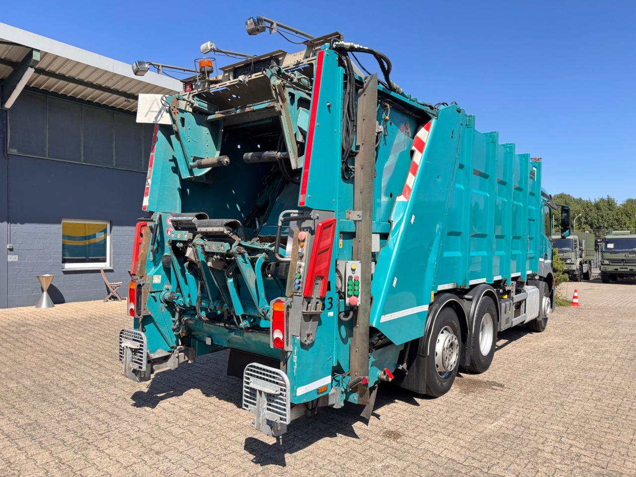 Mercedes-Benz 2533 Antos Müllwagen Zöller ATM bei 90Tkm - Benne à ordures ménagères: photos 4 Mercedes-Benz 2533 Antos Müllwagen Zöller ATM bei 90Tkm - Benne à ordures ménagères: photos 4