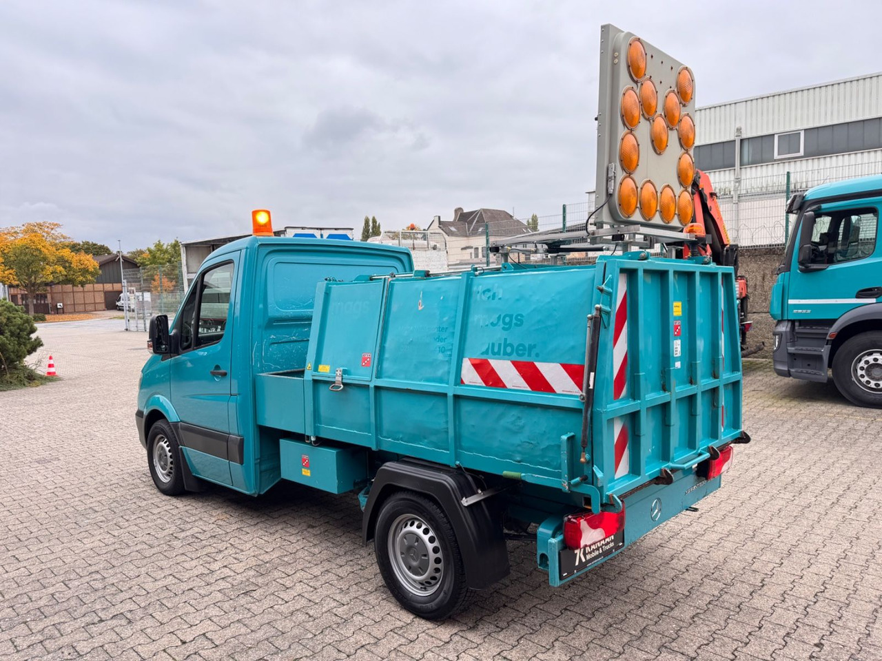 Mercedes-Benz 313 CDI Sprinter II Bertsche Müllwagen Tafel - Véhicule utilitaire: photos 4 Mercedes-Benz 313 CDI Sprinter II Bertsche Müllwagen Tafel - Véhicule utilitaire: photos 4