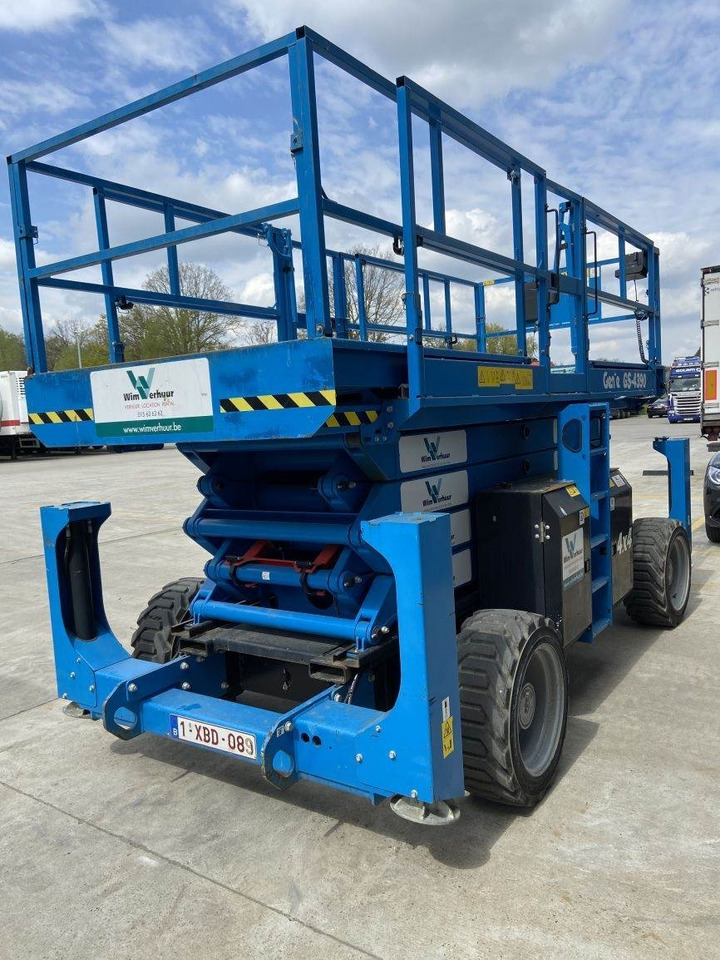 Genie GS4390RT (3214) - Nacelle ciseaux: photos 4 Genie GS4390RT (3214) - Nacelle ciseaux: photos 4